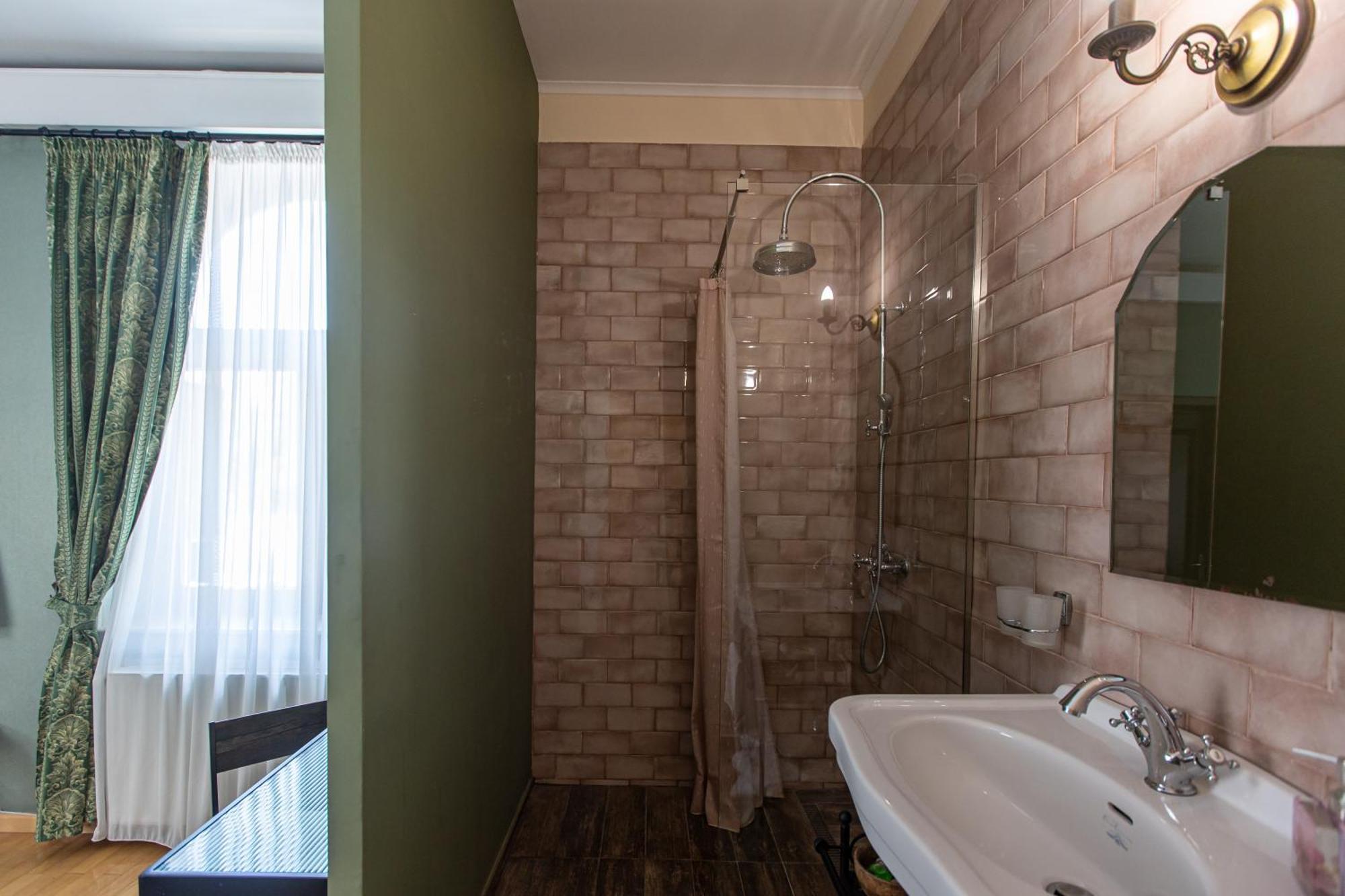 مبيت وإفطار كونستانتا Casa Chintoan - Adult Only المظهر الخارجي الصورة